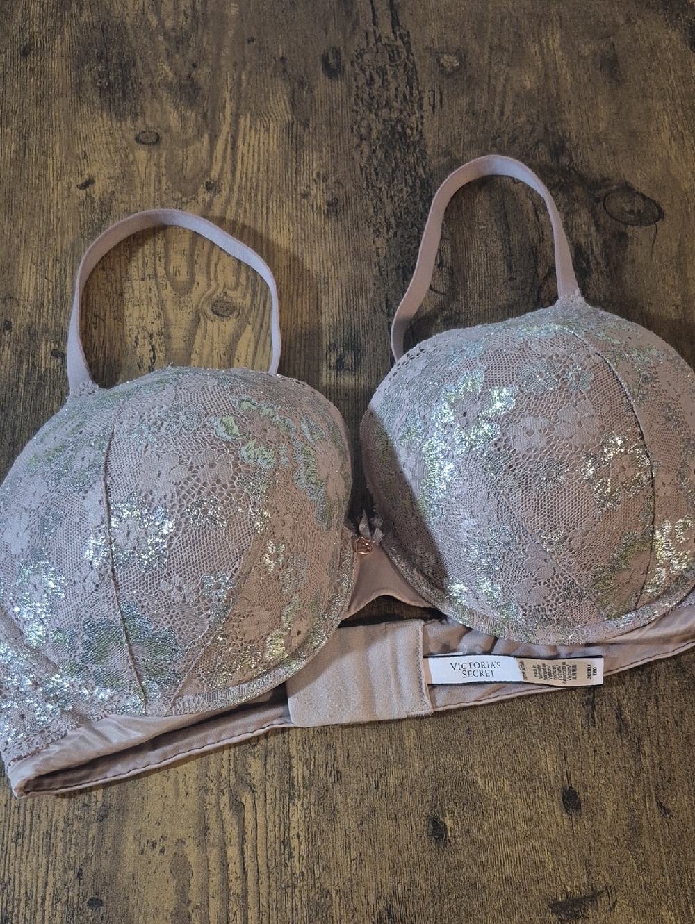 Victoria's Secret Iridescent Lace Push-Up Bra - Light Pink